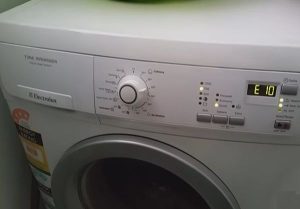 Máy giặt Electrolux báo lỗi E10