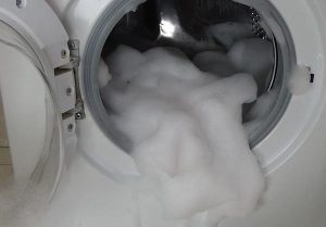 Tác hại khi máy giặt bị trào bọt