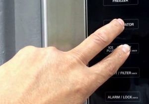 Cách kiểm tra mã lỗi tủ lạnh LG
