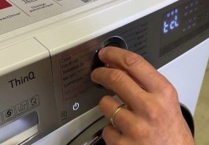Cách khắc phục máy giặt LG báo lỗi tCL
