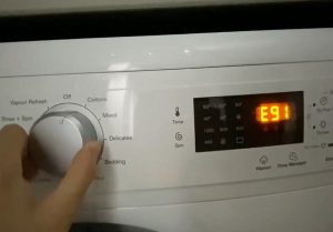 Máy giặt Electrolux báo lỗi E91 là gì
