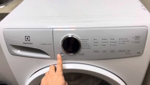 Dấu hiệu nhận biết nên reset máy giặt Electrolux